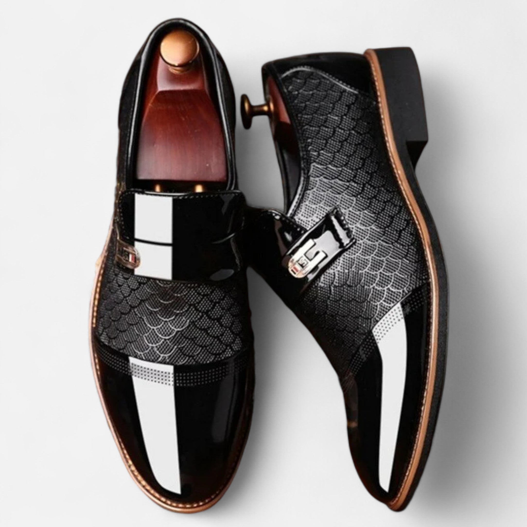 Sauvenor | Men’s Patent Leather Buckle Shoes